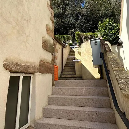 Apartment 1 Bed - Sleeps 2 Patio Parking & Wifi *